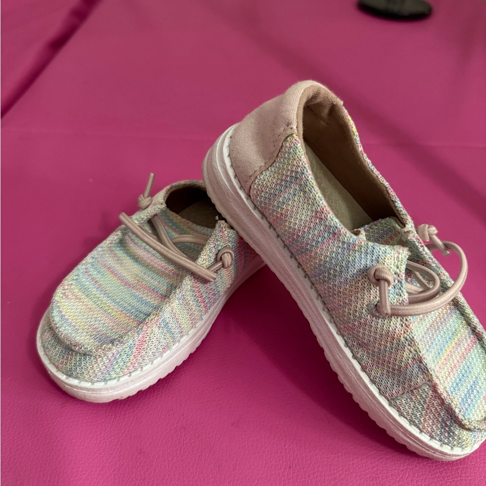 WEN Kids Pastel Slip-On Sneakers